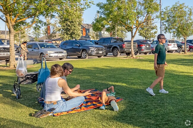 Families frequently gather at the green spaces spread throughout Tesoro Viejo.