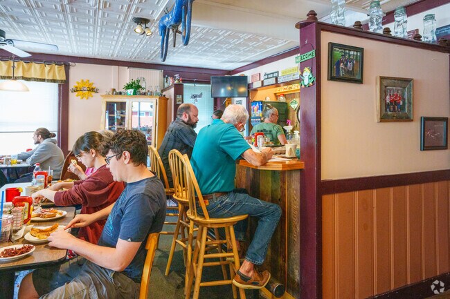 Stop at Gina's Place for breakfast and lunch in Bristol near Danbury.