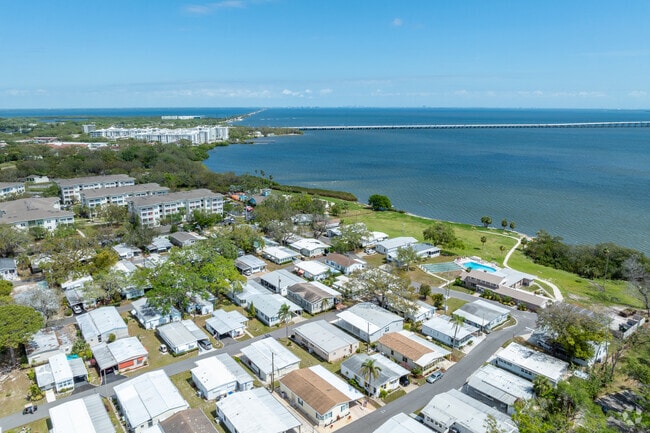 Mobile home communities have many amenities in the Historic Bayview communities.