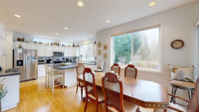 6027 58th St W, University Place, WA 98467 - photo 2