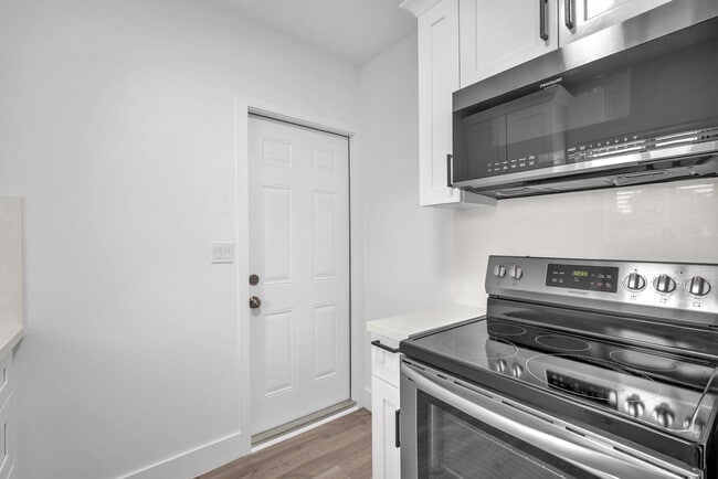 1801 SW 5th St unit 1, Miami, FL 33135 - photo 4