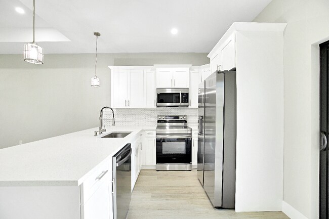 4844-4846 30th St SW unit 4844, Lehigh Acres, FL 33973 - photo 3