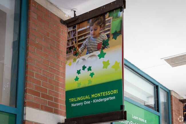 Battery Park Montessori in New York serves students through Kindergarten.