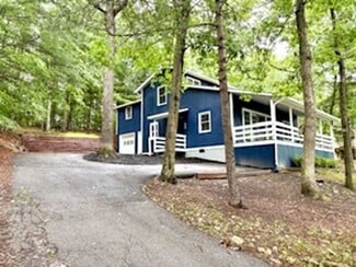 1078 Lakeview Dr, Whitacre, VA 22625