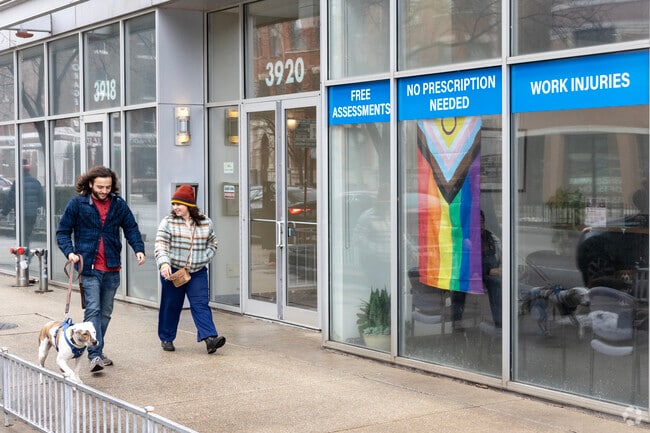 Buena Park is a dog-friendly, walkable neighborhood with parks and lakefront access.