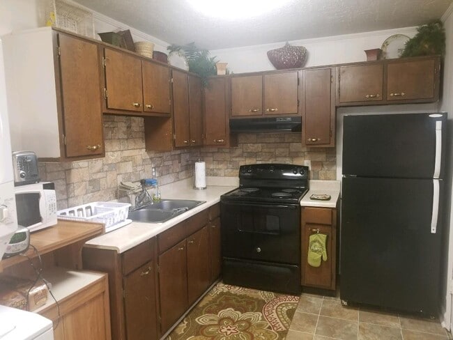 112 Live Oak Dr unit 110, Athens, GA 30606 - photo 2