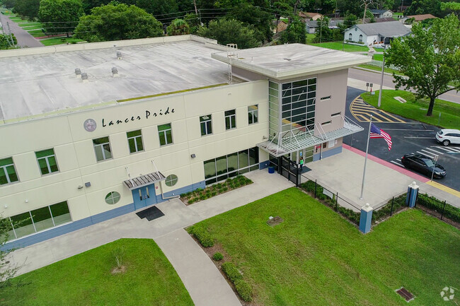 Welcome to Lockhart Middle School in Lockhart, FL.