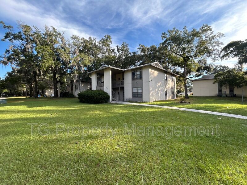 467 Lombard St unit 467 Lombard St 2C, Orange Park, FL 32073 - photo 1
