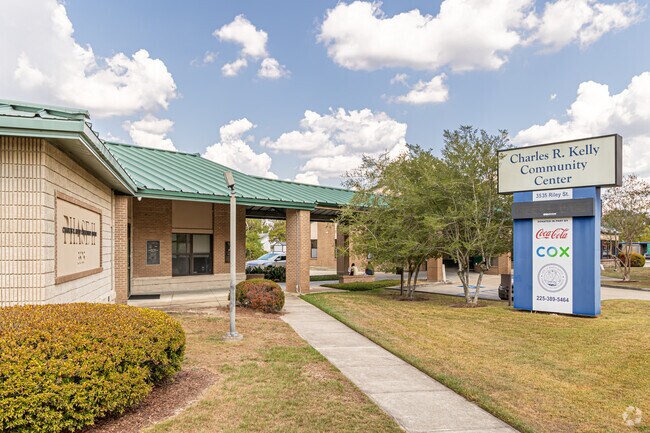 Charles R Kelly Community Center has programs for adults in the Mid City North neighborhood.