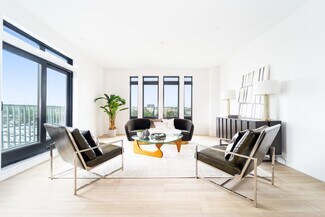 1950 Washington St Unit PH-5D, Boston, MA 02118