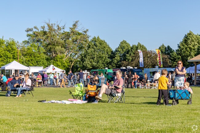Find your spot on the lawn and soak in the live music at Bites and Beats on Kirchoff.