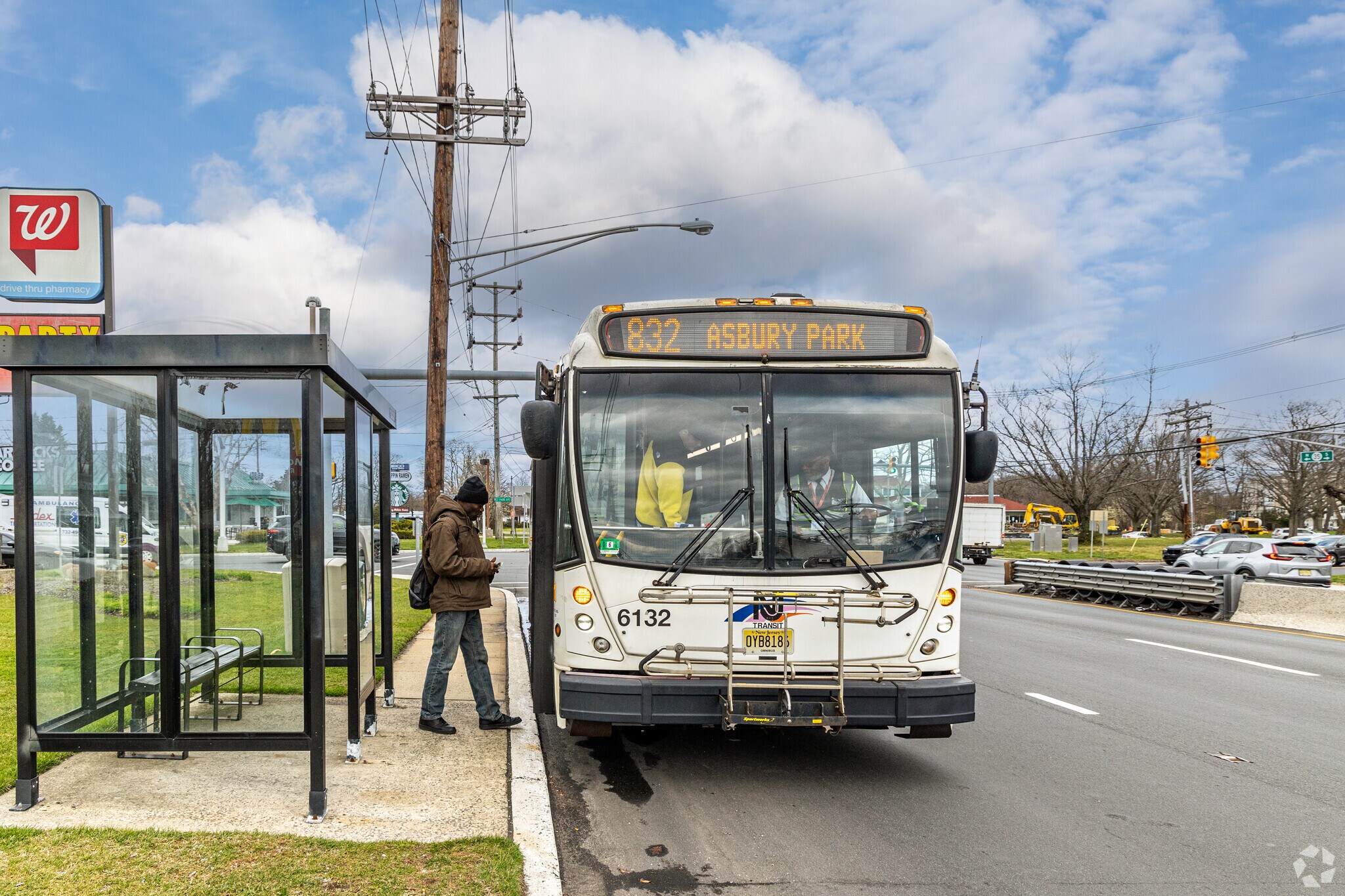 NJ Transit linking Oakhusrt residents to seamless transportation options.