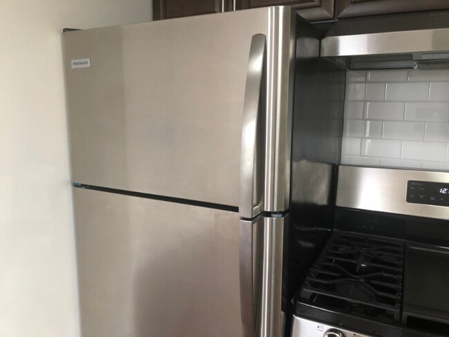 251 Beacon Ave unit 12, Jersey City, NJ 07306 - photo 4