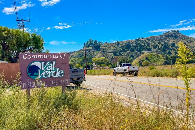 Val Verde is a peaceful, rustic community.
