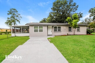 701 W 24th Place, Sanford, FL 32771