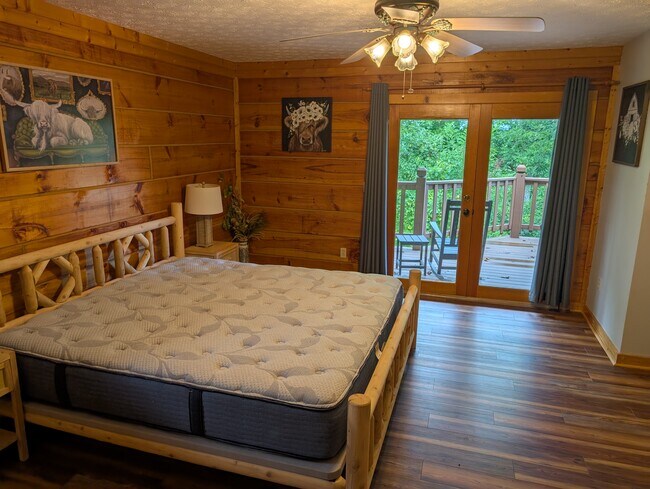 2420 Sylvan Glen Way, Pigeon Forge, TN 37863 - photo 7