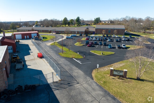 Martin L. King Academy has 136 students with a student-teacher ratio of 5:1.