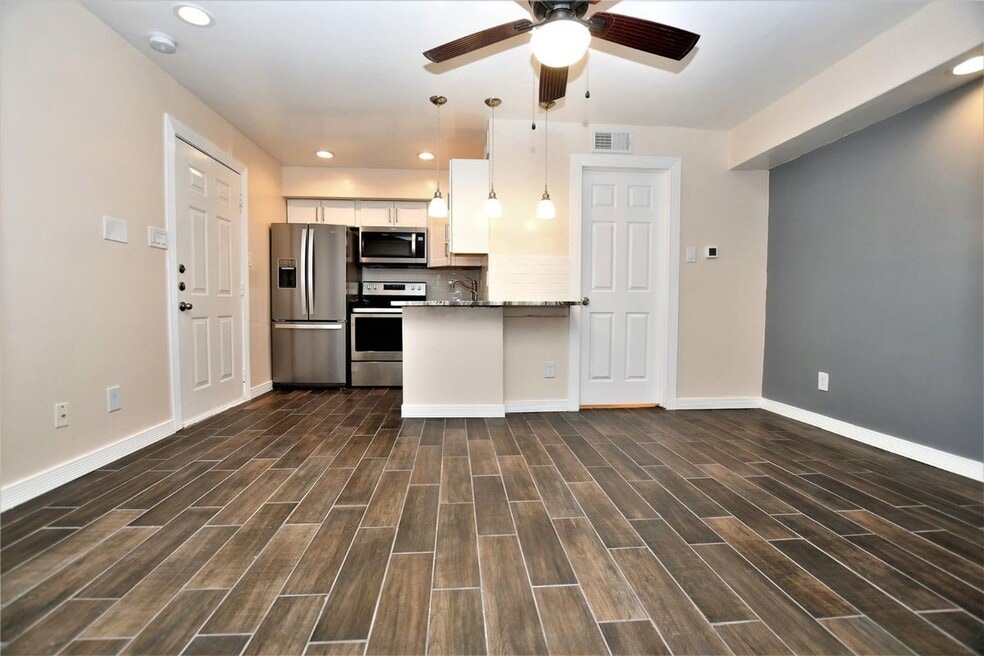 9821 Walnut St, Dallas, TX 75243 - photo 1