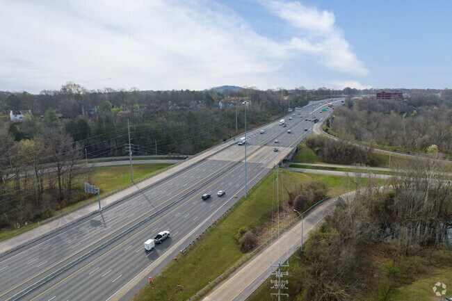 Briley Parkway offers highway access near Two Rivers Park in Sunset View.