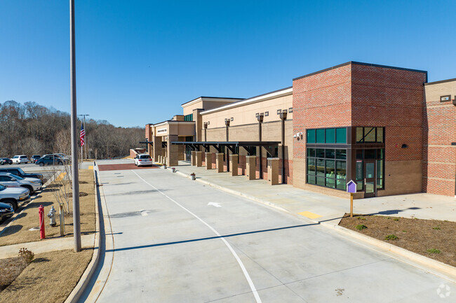 Cherokee Bluff Middle School receives an overall grade of A- on Niche.