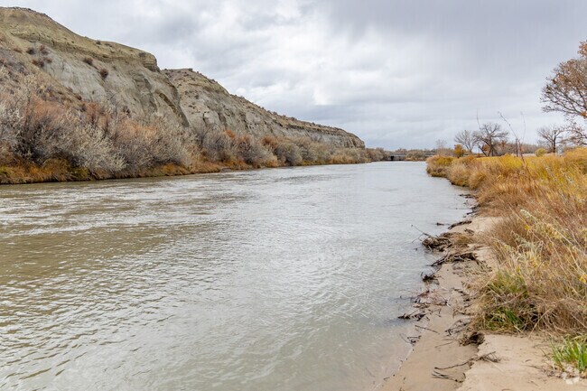 Bloomfield’s proximity to the San Juan River offers fishing and recreation.