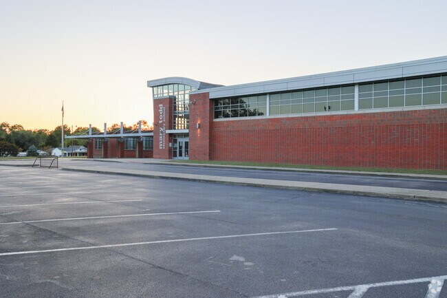 Mary Todd Elementary is a good school located in Griffin Gate in Lexington