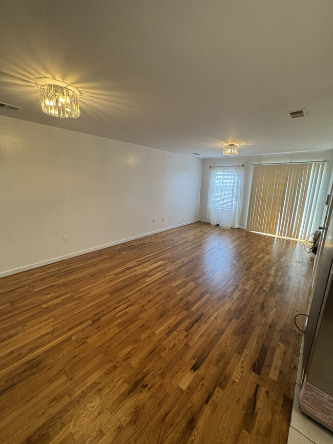 286 Lexington Ave Unit 2, Jersey City, NJ 07304