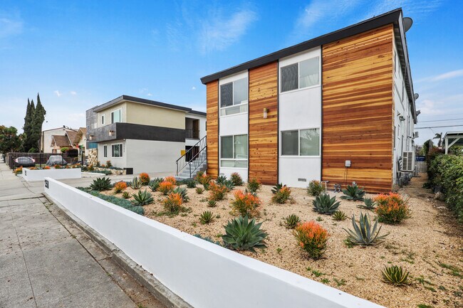 1358 W. 36th St., Los Angeles, CA 90007 - photo 4