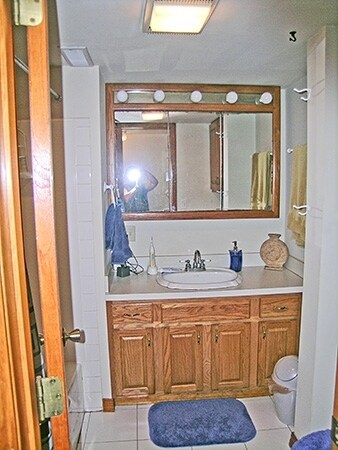 1094 Merrimar Cir S, Columbus, OH 43220 - photo 3