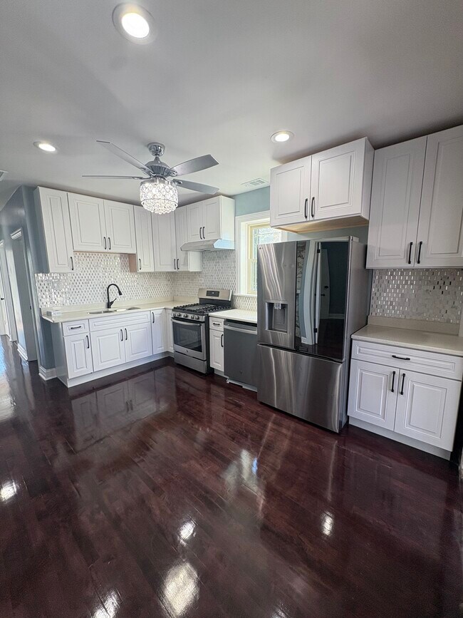 2026 W Mclean Ave unit 3, Chicago, IL 60647 - photo 3