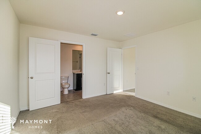 8633 Triumph Cir, Wildwood, FL 34785 - photo 5