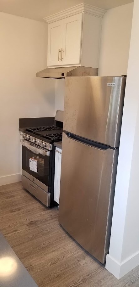 13002 Burbank Blvd unit 13002, Sherman Oaks, CA 91401 - photo 7