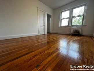 120 Brainerd Rd Unit 18, Allston, MA 02134