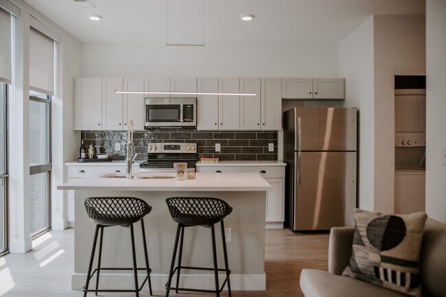 Industry Columbus Apartments, Columbus, OH 43215 - photo 2