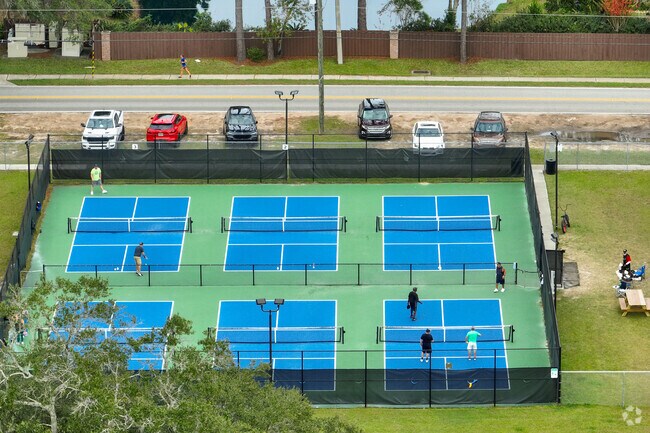 Walter Anderson Park is a popular destination for Mandarin residents.