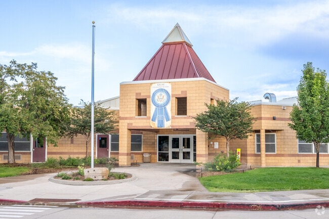 Kruse Elementary School has a student to teacher ratio of 16 to 1.