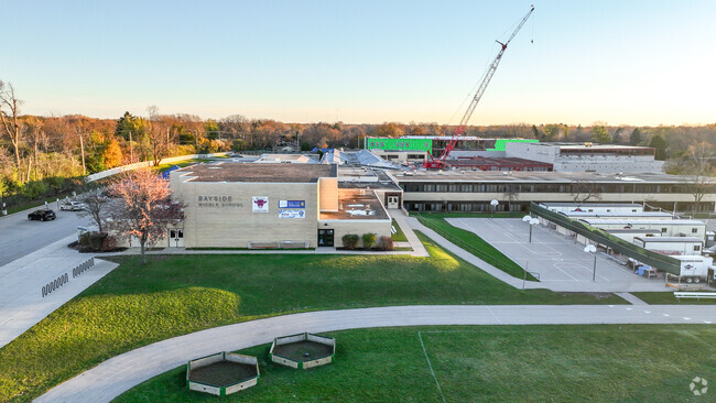 Bayside Middle School is a great option for Bayside Jr. High students.