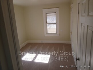 811 Collins St Unit Upper, Toledo, OH 43610