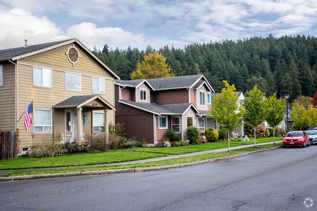 Row homes line a street in Sumner.