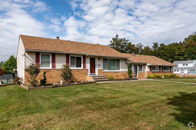 Single story ranch homes are a common sight in North Randall.