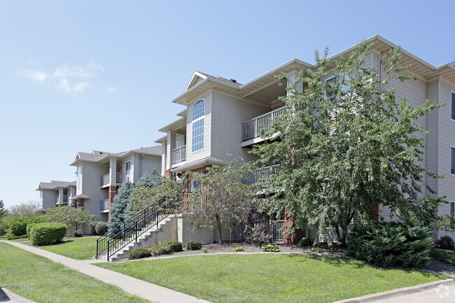 Riverbend 3306-3500 Steamboat Way, Muscatine, IA 52761 - photo 6