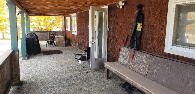 162 Lancaster Rd, Whitefield, NH 03598 - photo 2