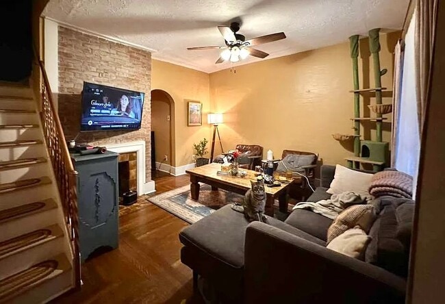 442 Biddle Ave, Pittsburgh, PA 15221 - photo 2