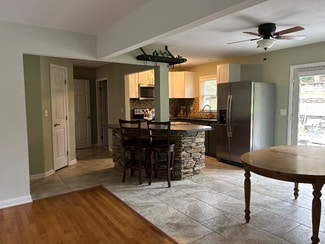 2494 Riceville Rd, Asheville, NC 28805