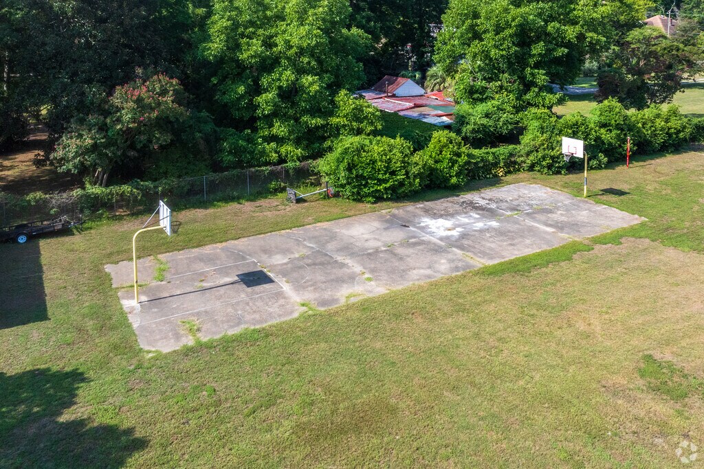 St. Anne & St. Jude Catholic School offers advanced classes for students.