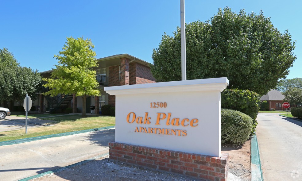Oak Place, Oklahoma City, OK 73170 - photo 1