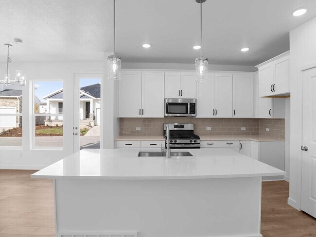 10022 N Loblobby Ln unit 36464127, Highland, UT 84003 - photo 6