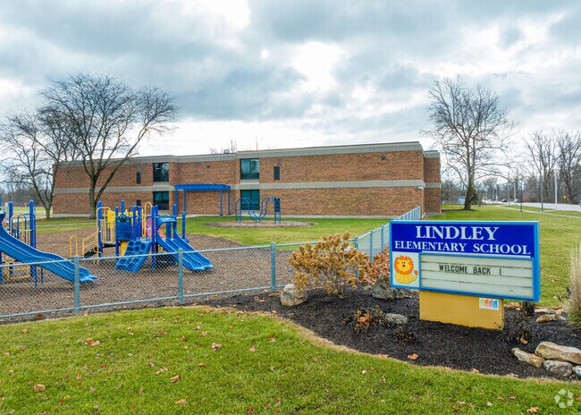 Lindley Elementary School serves students from Pre-Kindergarten through fifth grade.