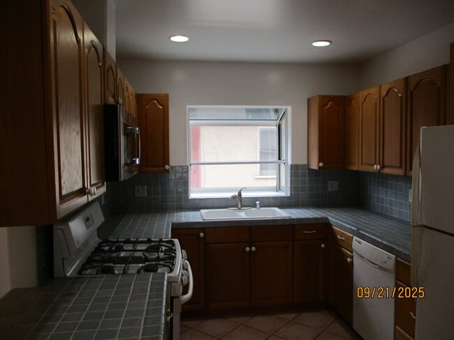 4400 Overland Ave unit 3, Culver City, CA 90230 - photo 6