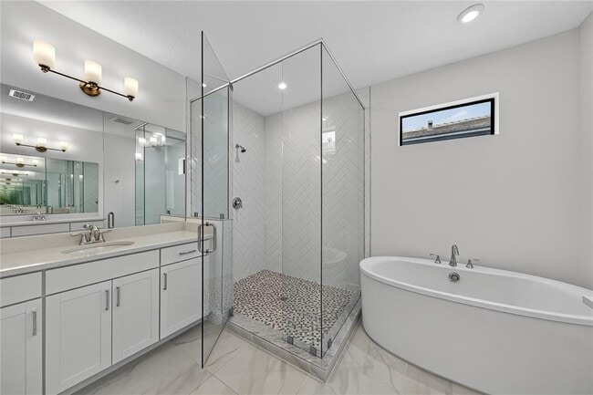 2722 NW 87th Terrace, Pembroke Pines, FL 33024 - photo 7